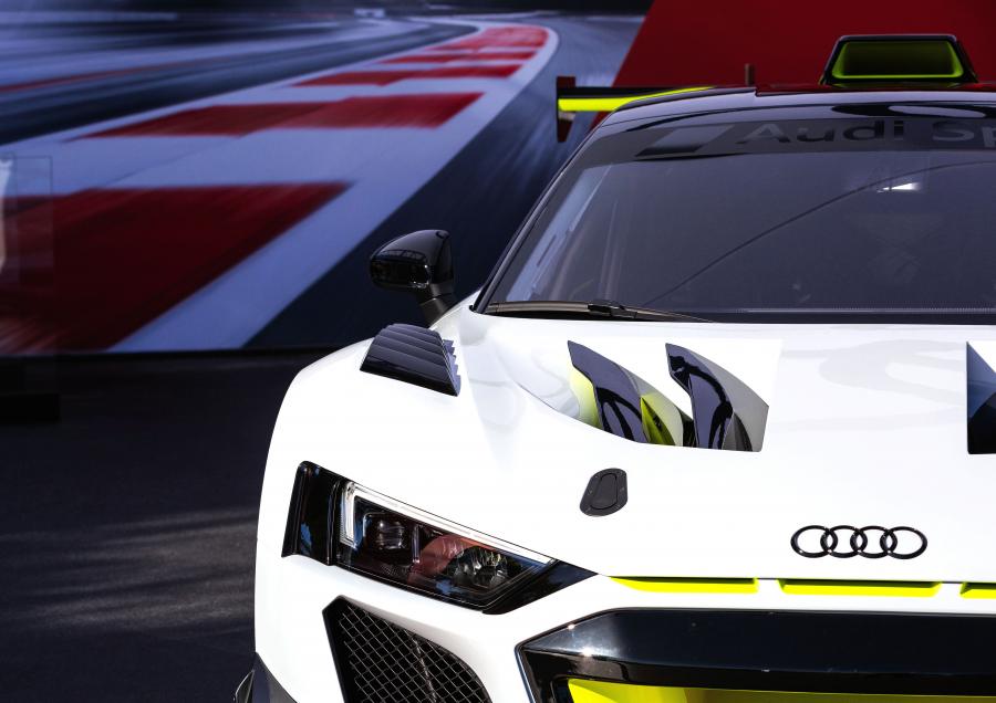 Детали экстерьера Audi R8 LMS GT2 2019 года  (фото 21 из 40)